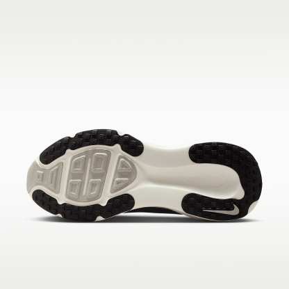 Nike Vomero 18 Herren-Laufschuh (weit) – Schwarz/Coconut Milk/Light Iron Ore/Summit White