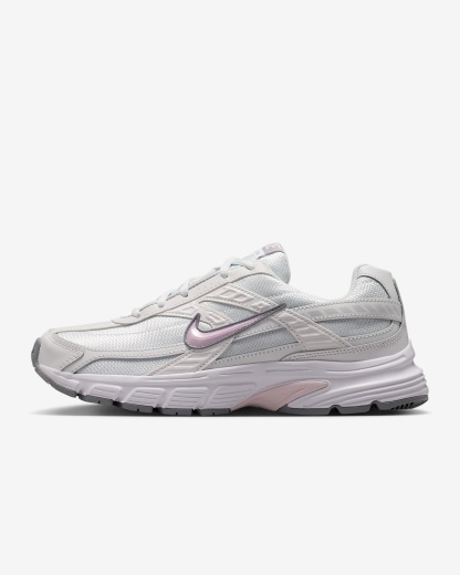 Nike Initiator Damenschuh – Summit White/Off White/Light Magenta/Bleached Lilac