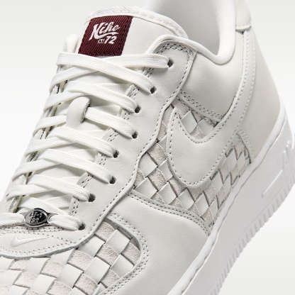 Nike Air Force 1 Low Retro Premium Schuh (Herren) – Summit White/Team Red/Metallic Silver/Summit White