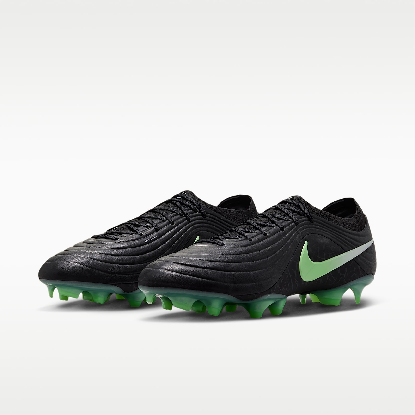 Nike Tiempo Maestro Elite Low Top Fußballschuh für normalen Rasen – Schwarz/Schwarz/Illusion Green