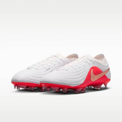 Nike Tiempo Maestro Elite Low Top Fußballschuh für normalen Rasen – Weiß/Bright Crimson/Blur