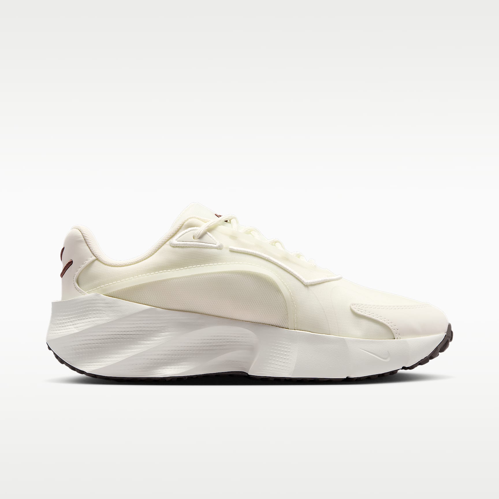 Nike Aura Edge Schuh (Damen) – Sail/Chocolate