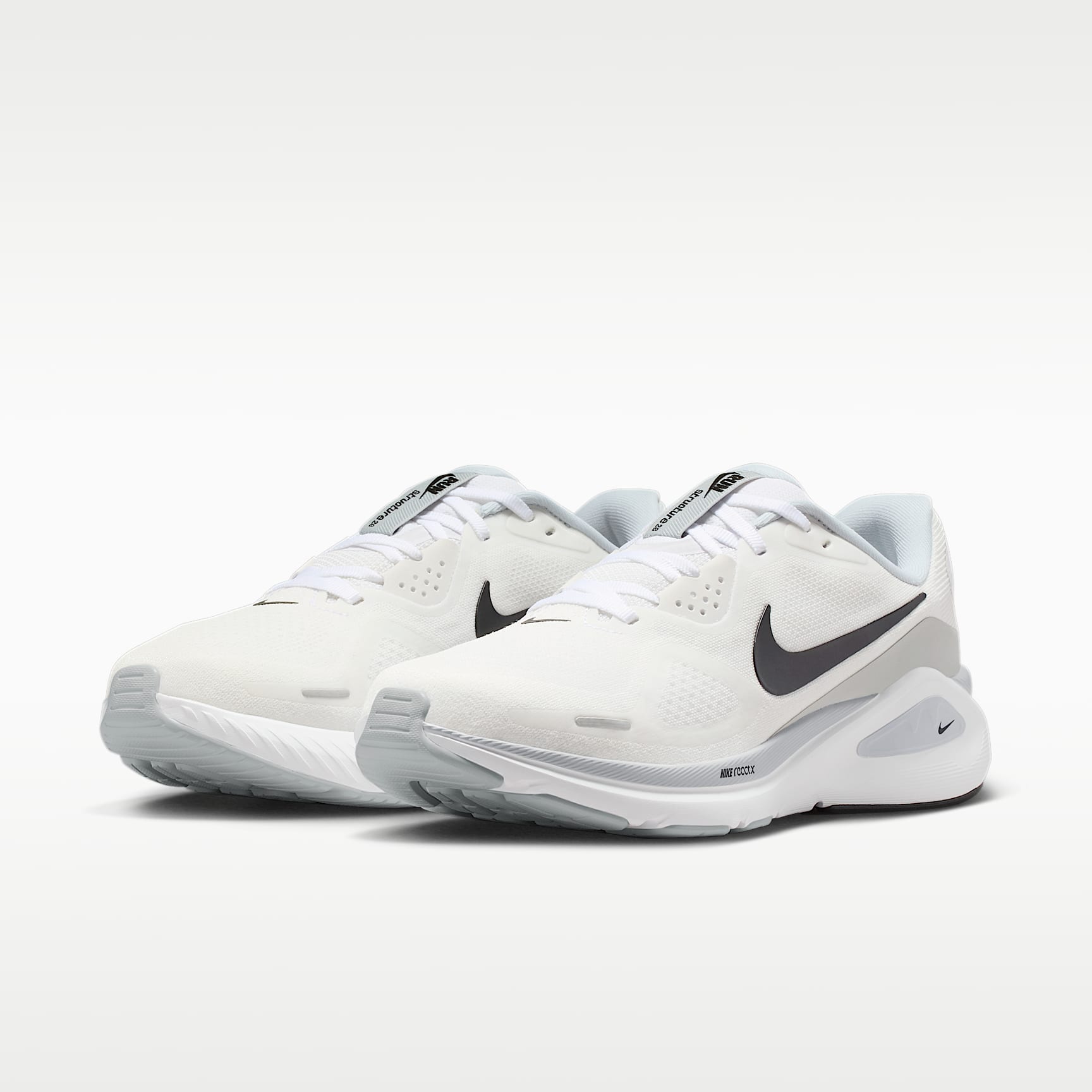 Nike Structure 26 Straßenlaufschuh (Damen) – Weiß/Pure Platinum/Schwarz