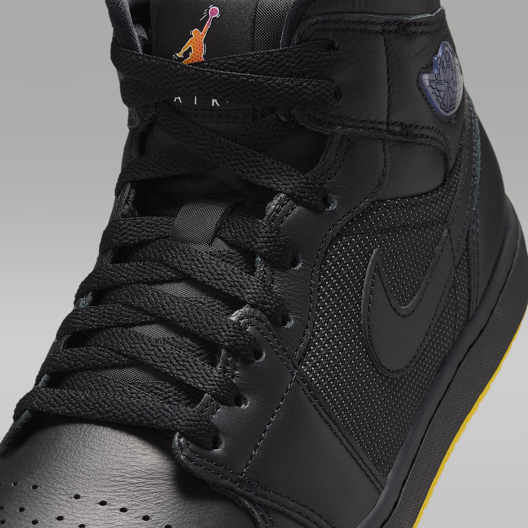 Air Jordan 1 Mid SE Schuh (Herren) – Schwarz/Opti Yellow/Silber