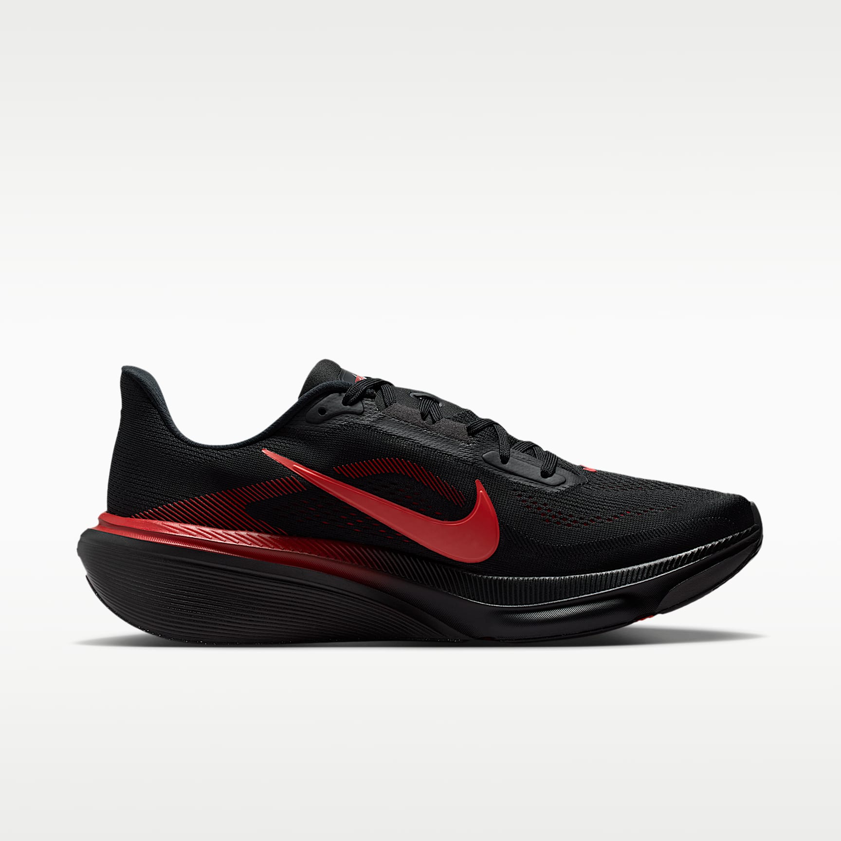 Nike Pegasus 42 Straßenlaufschuh (Herren) – Schwarz/University Red/Wolf Grey/Bright Crimson