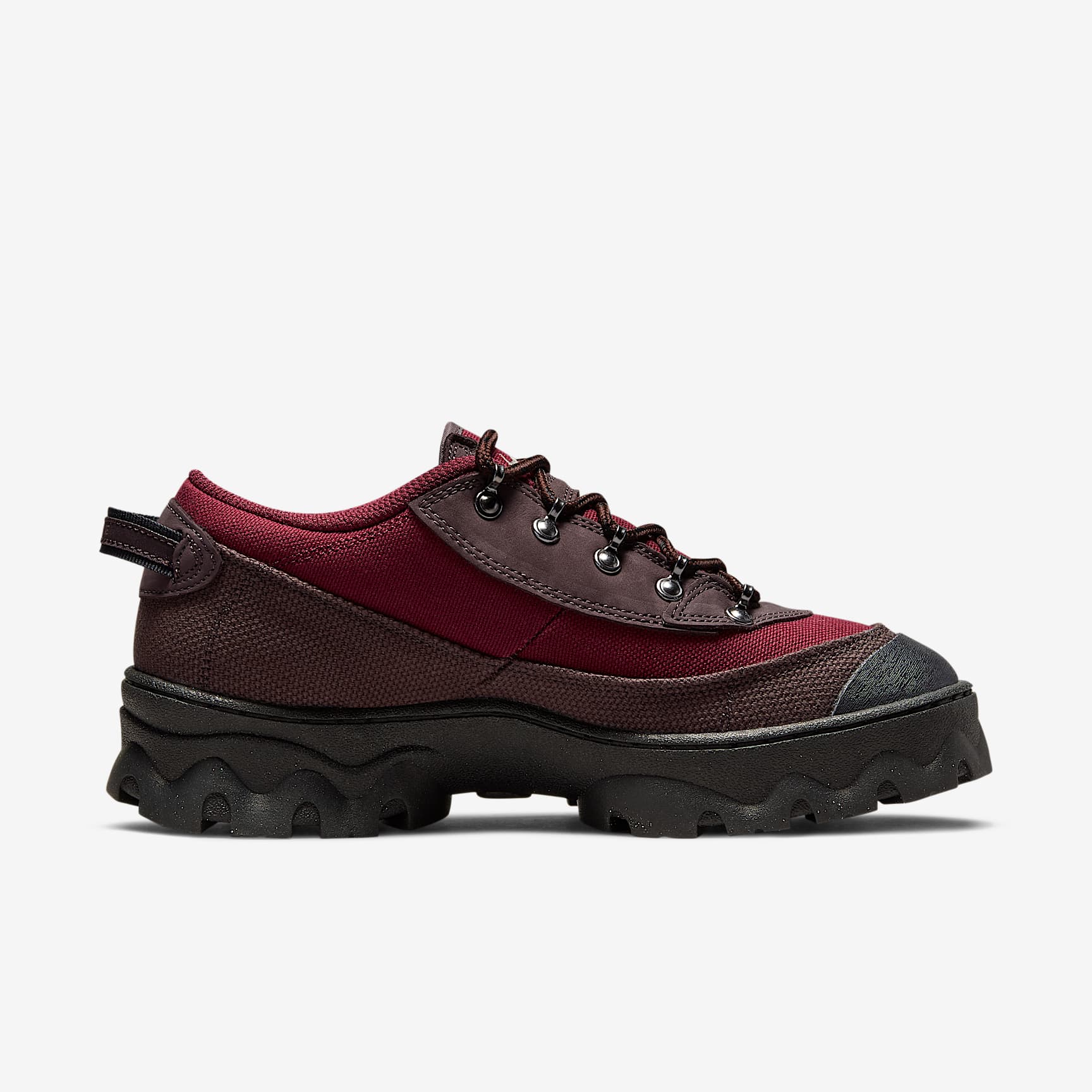 Nike Lahar Low Damenschuh – Madeira/Dark Beetroot/Schwarz/Smoke