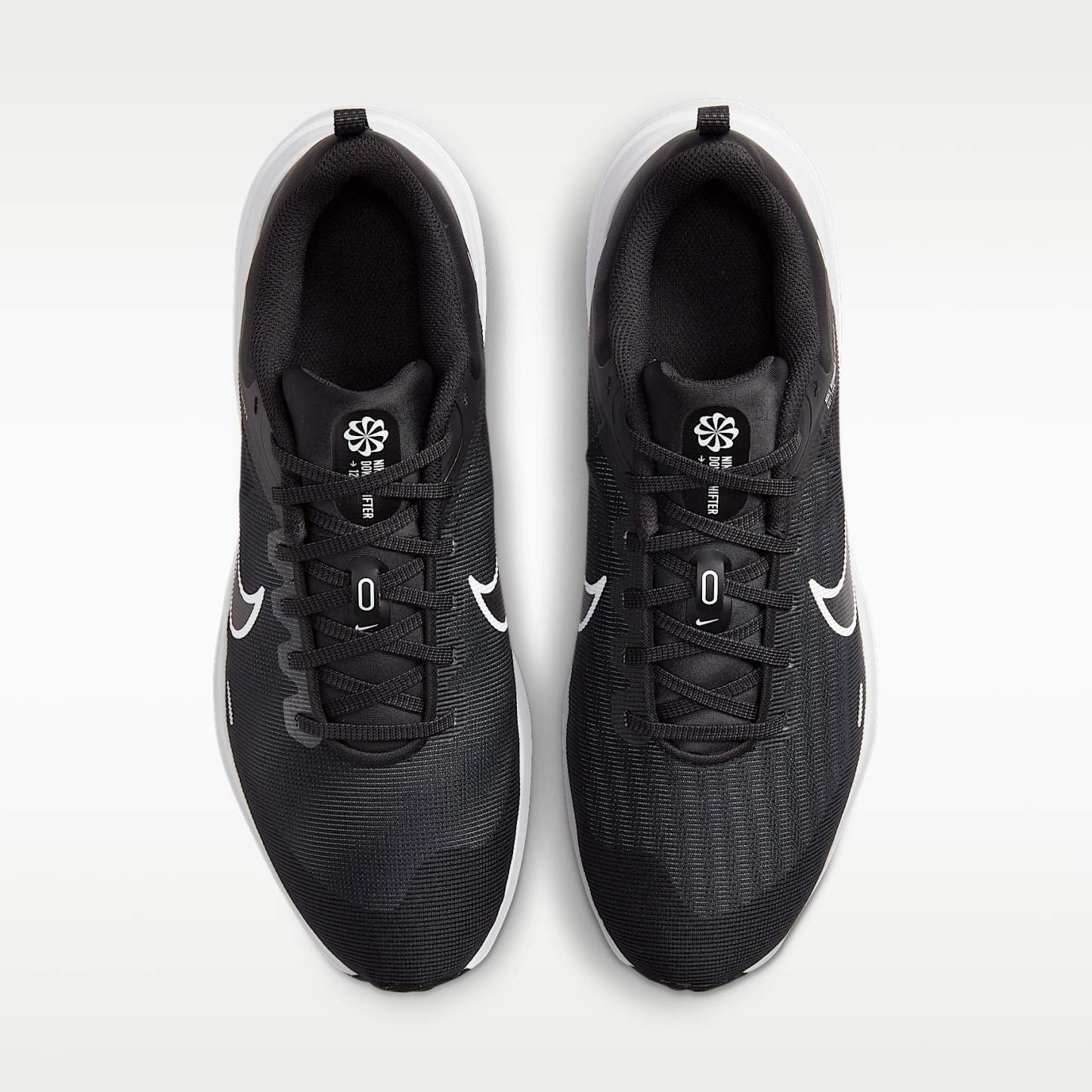 Nike Downshifter 12 Herren-Laufschuh – Schwarz/Dark Smoke Grey/Pure Platinum/Weiß