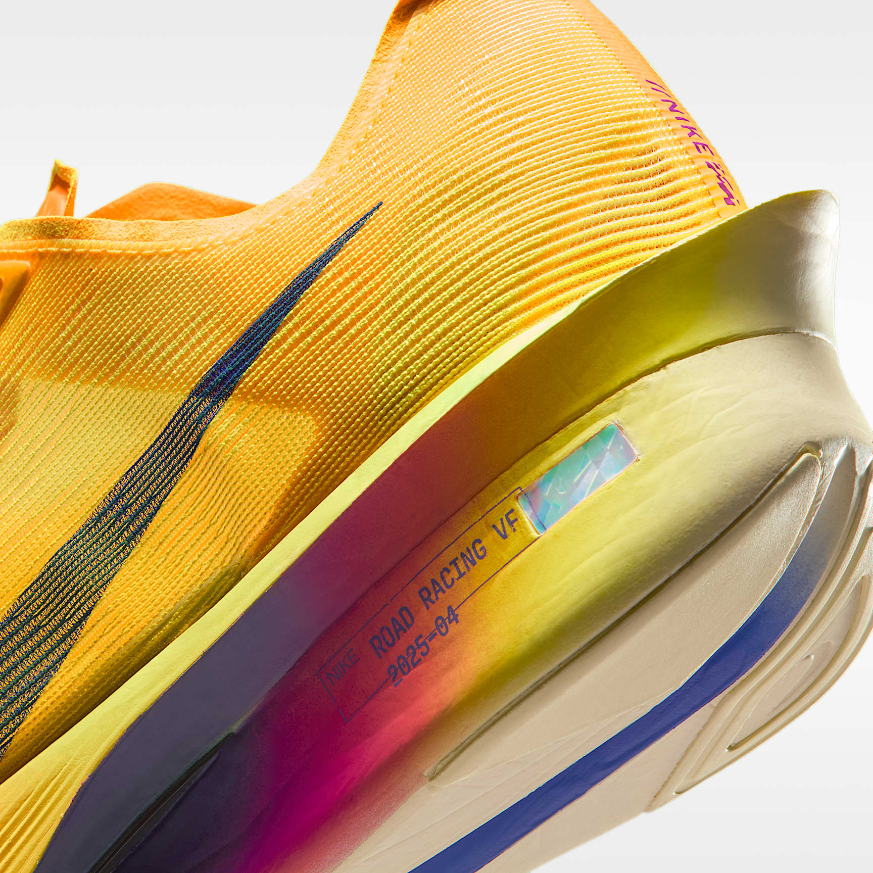 Nike Vaporfly 4 Straßenlaufschuh für Wettkämpfe (Herren) – Citron Pulse/Laser Orange/Volt Ice/Indigo Burst