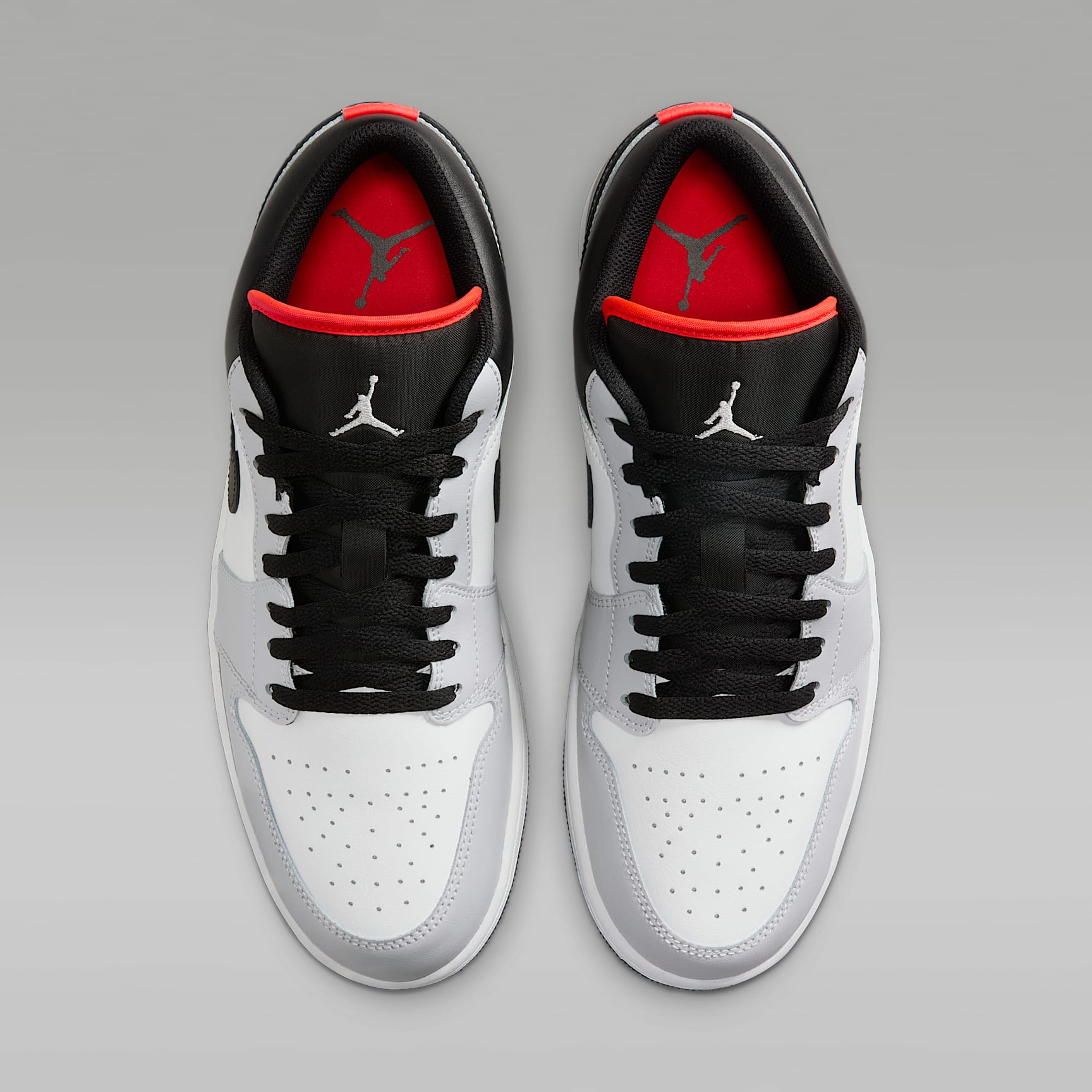 Air Jordan 1 Low Herrenschuh – Neutral Grey/Summit White/Infrared 23/Schwarz