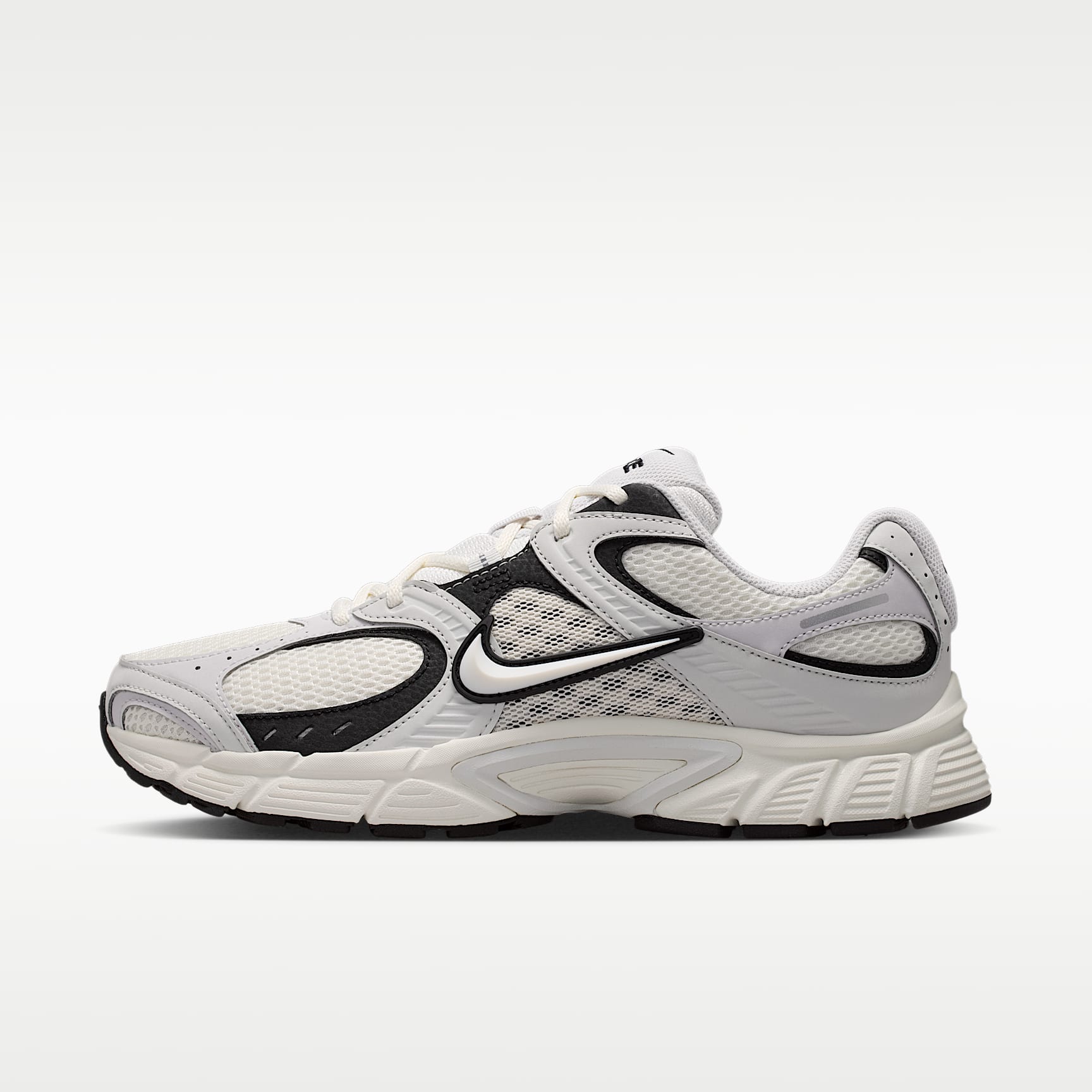 Nike V5 RNR Schuh (Herren) – Sail/Schwarz/Vast Grey/Sail