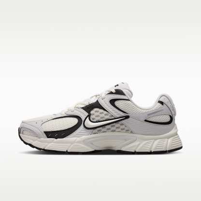 Nike V5 RNR Schuh (Herren) – Sail/Schwarz/Vast Grey/Sail