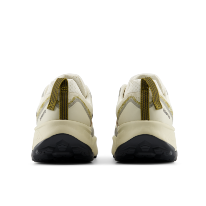 New Balance MHIER6Y6 - Fresh Foam X Hierro V9 in BEIGE