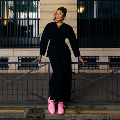 A'Two "Pinkies Up" A'ja Wilson Basketballschuh – Pink Beam/Schwarz