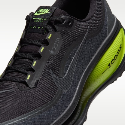 Nike Vomero 18 GORE-TEX wasserdichter Straßenlaufschuh mit reflektierenden Akzenten (Herren) – Anthracite/Lemon Venom/Schwarz