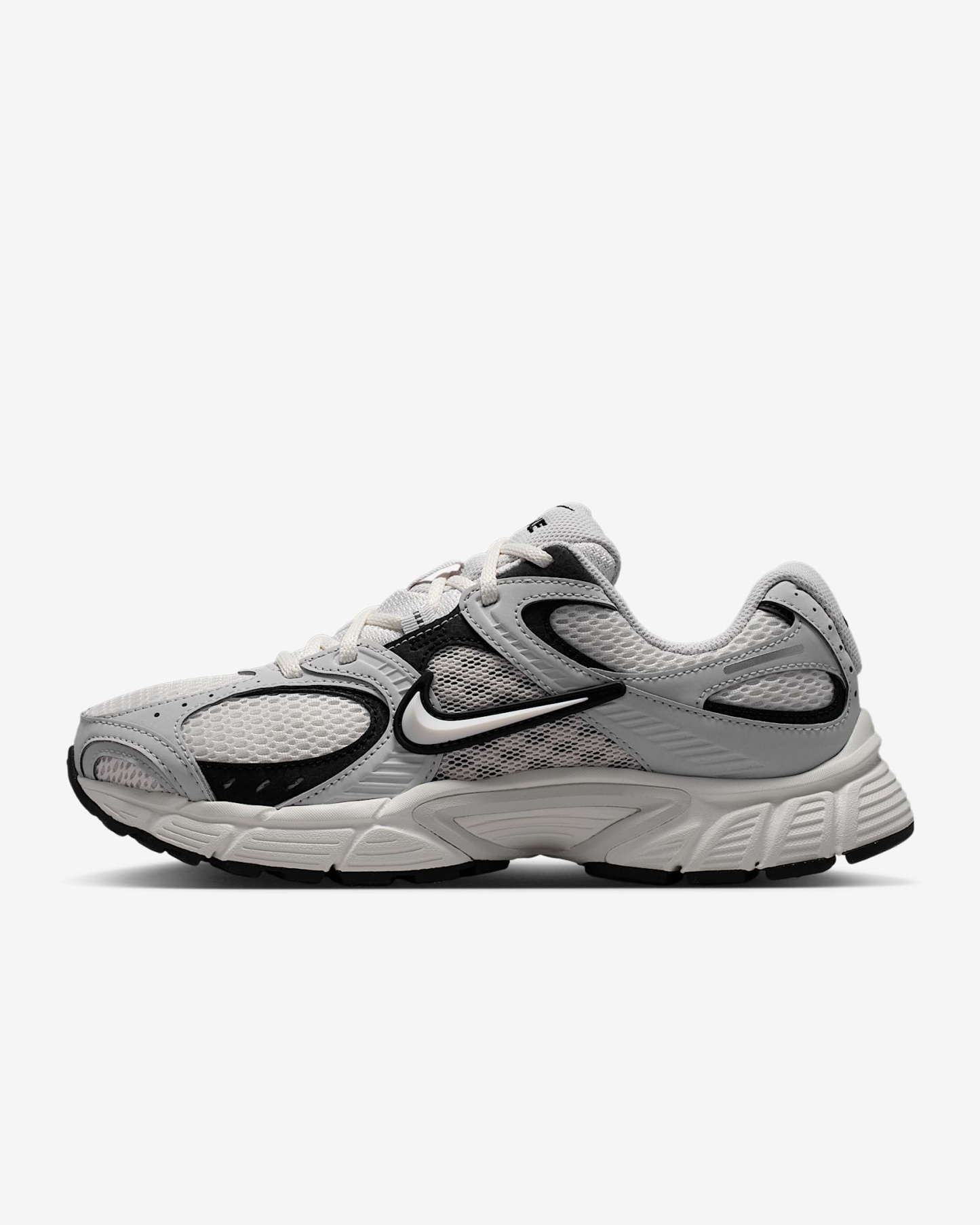 Nike V5 RNR Schuh (Damen) – Sail/Schwarz/Vast Grey/Sail