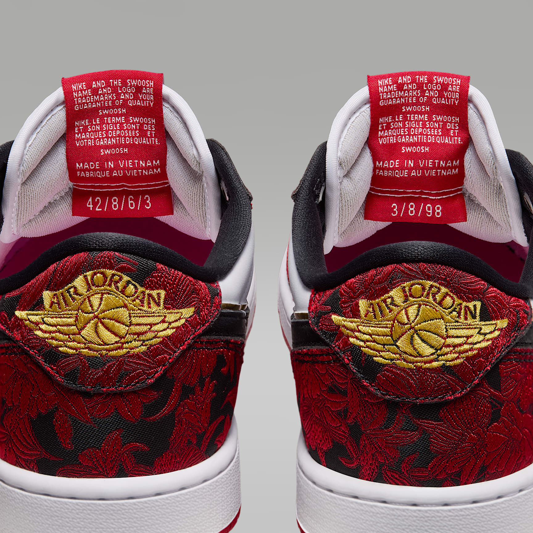 Air Jordan 1 Retro Low OG "Garden" Schuh (Herren) – Schwarz/Summit White/Laser Fuchsia/Varsity Red
