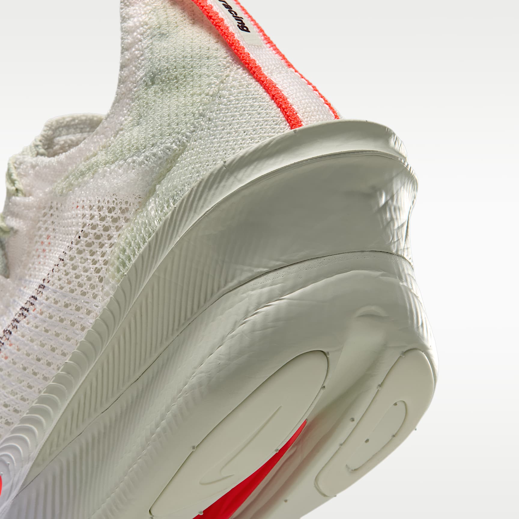 Nike Alphafly 4 Straßenlaufschuh für Wettkämpfe (Damen) – Sea Glass/Laser Crimson/Phantom/Burgundy Ash