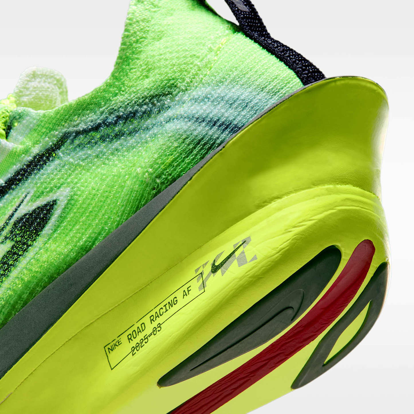 Nike Alphafly 3 Herren-Straßenlaufschuh für Wettkämpfe – Multi-Color/Volt/Weiß/Schwarz