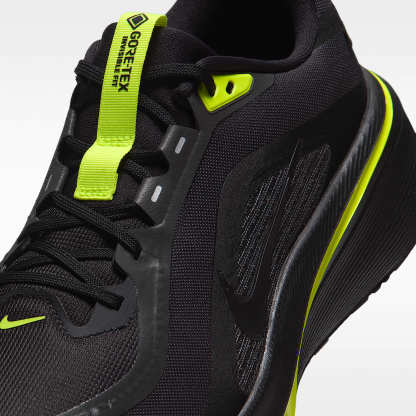 Nike Pegasus 42 GORE-TEX wasserdichter Straßenlaufschuh (Herren) – Schwarz/Lemon Venom/Metallic Dark Grey