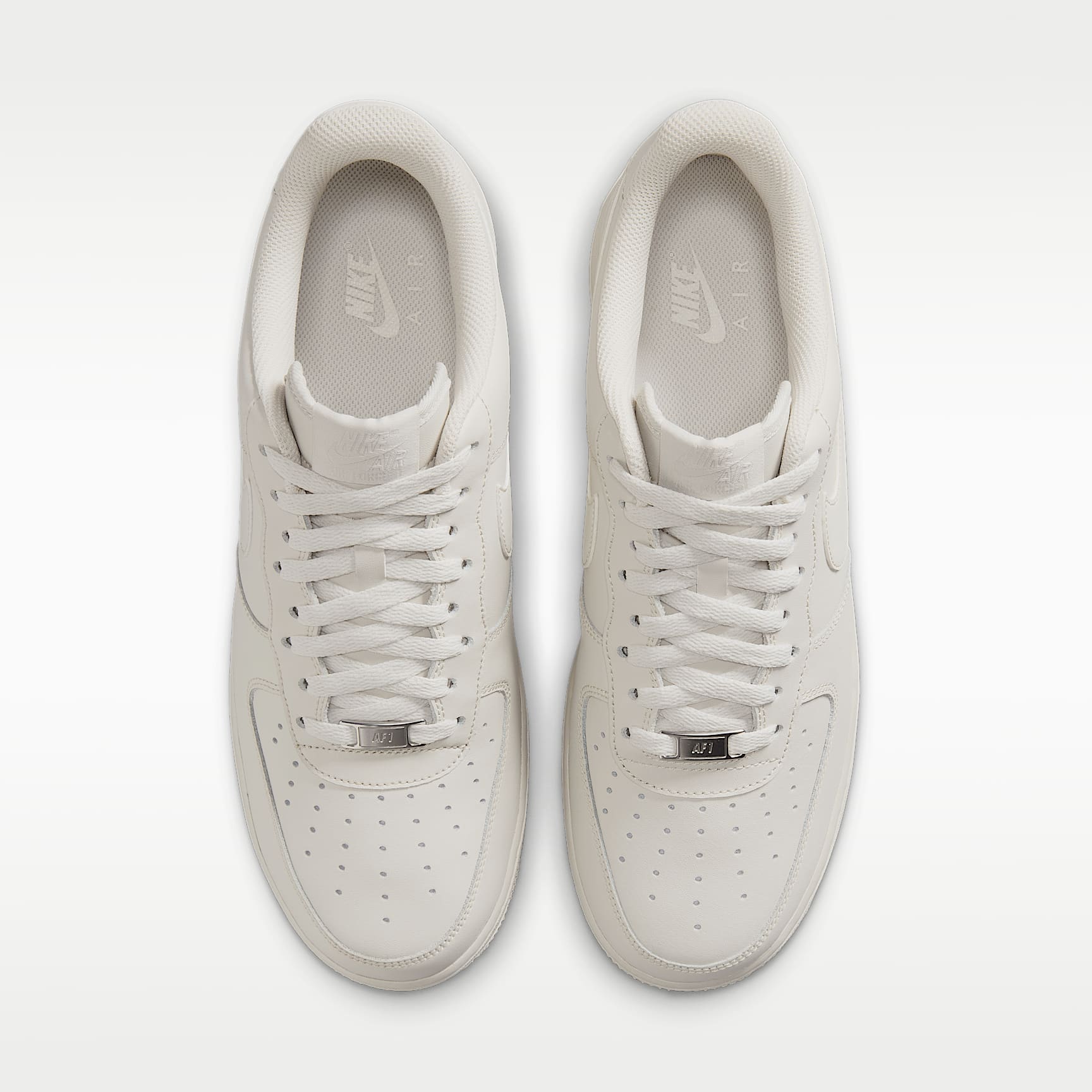 Nike Air Force 1 '07 Schuh (Herren) – Light Bone/Metallic Silver/Light Bone