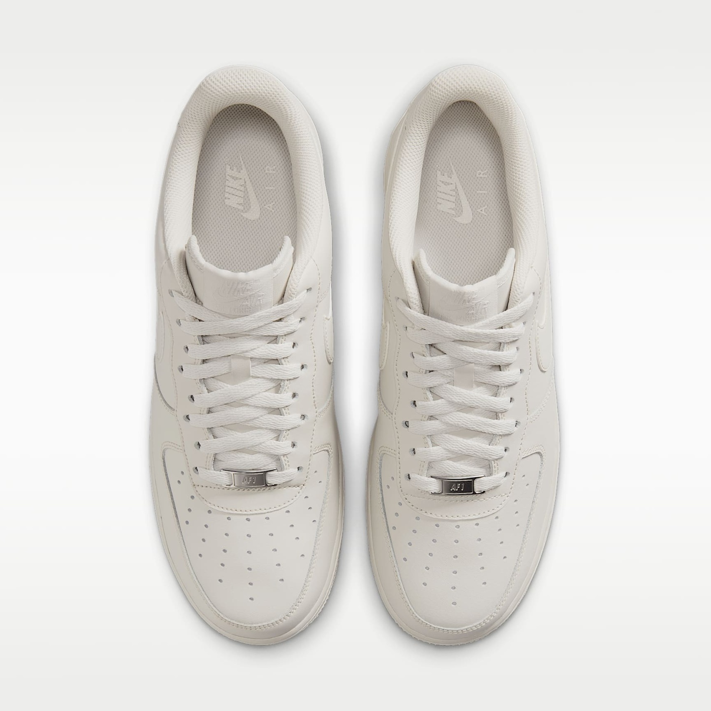 Nike Air Force 1 '07 Schuh (Herren) – Light Bone/Metallic Silver/Light Bone