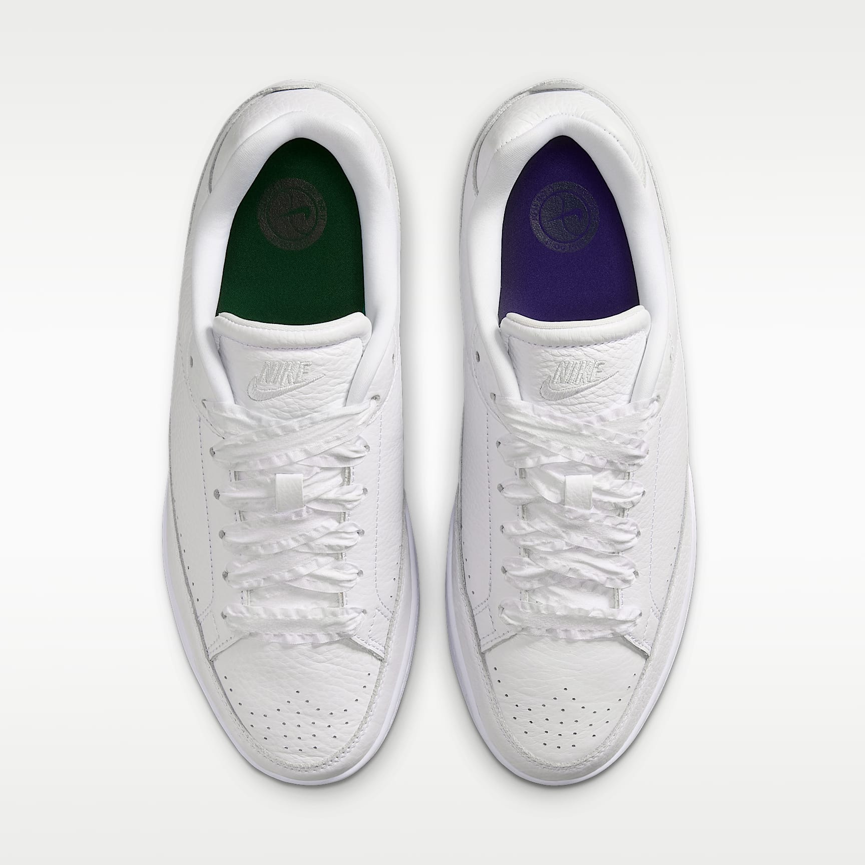 Nike Tennis Centre Damenschuh – Weiß/Court Purple/Gorge Green/Weiß