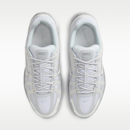 Nike P-6000 Schuh (Damen) – Metallic Summit White/Pure Platinum/Wolf Grey/Weiß