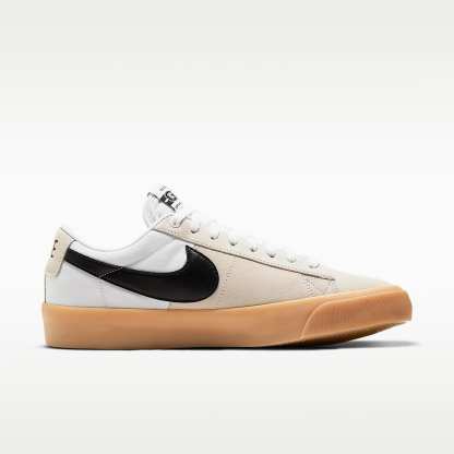 Nike SB Zoom Blazer Low Pro GT Skateboardschuh – Weiß/Weiß/Weiß/Schwarz