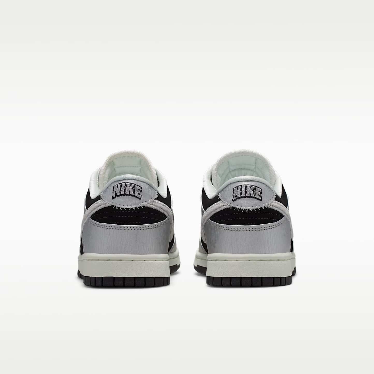 Nike Dunk Low Retro Herrenschuh – Metallic Silver/Schwarz/Sail/Metallic Silver