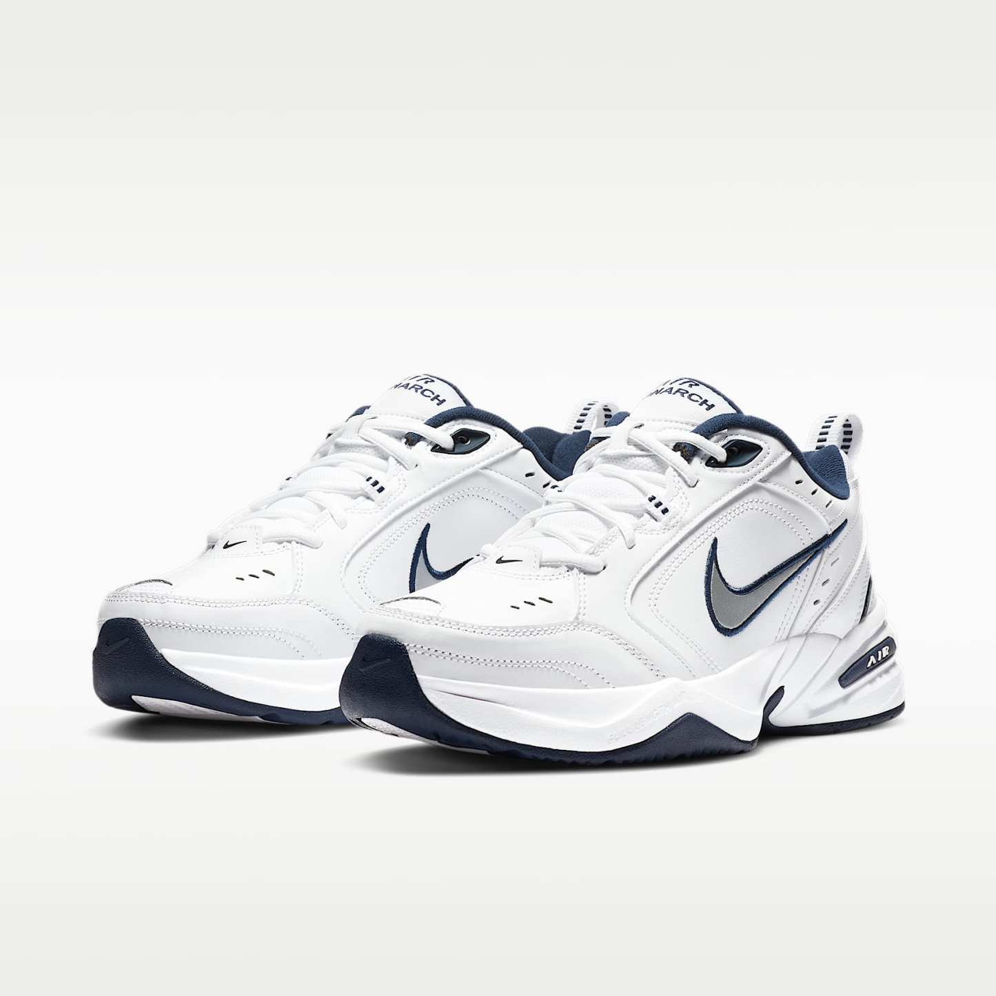 Nike Air Monarch IV Workout-Schuh für Herren – Weiß/Metallic Silver