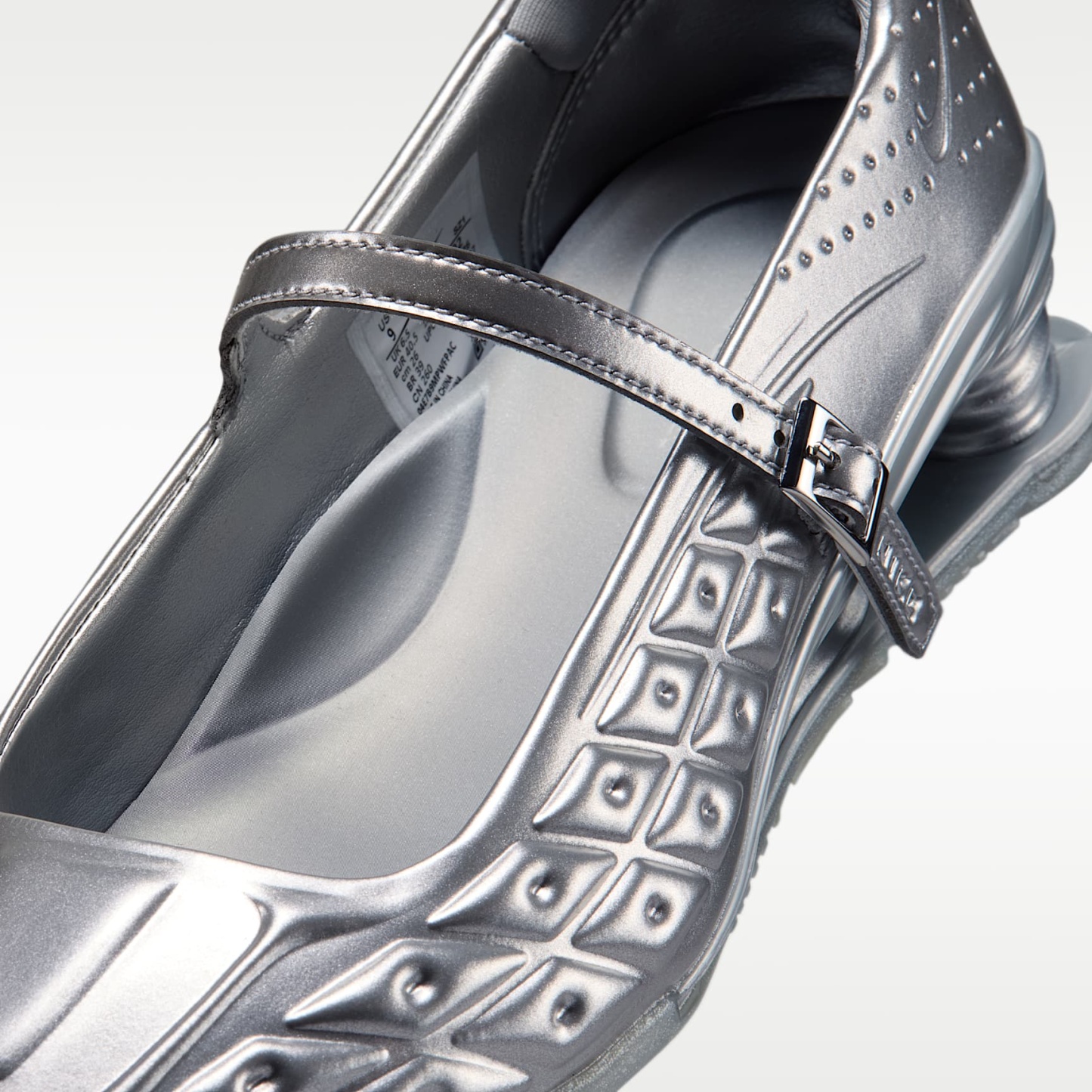 Nike Shox Z Calistra Schuh (Damen) – Metallic Silver/Flat Silver/Metallic Silver