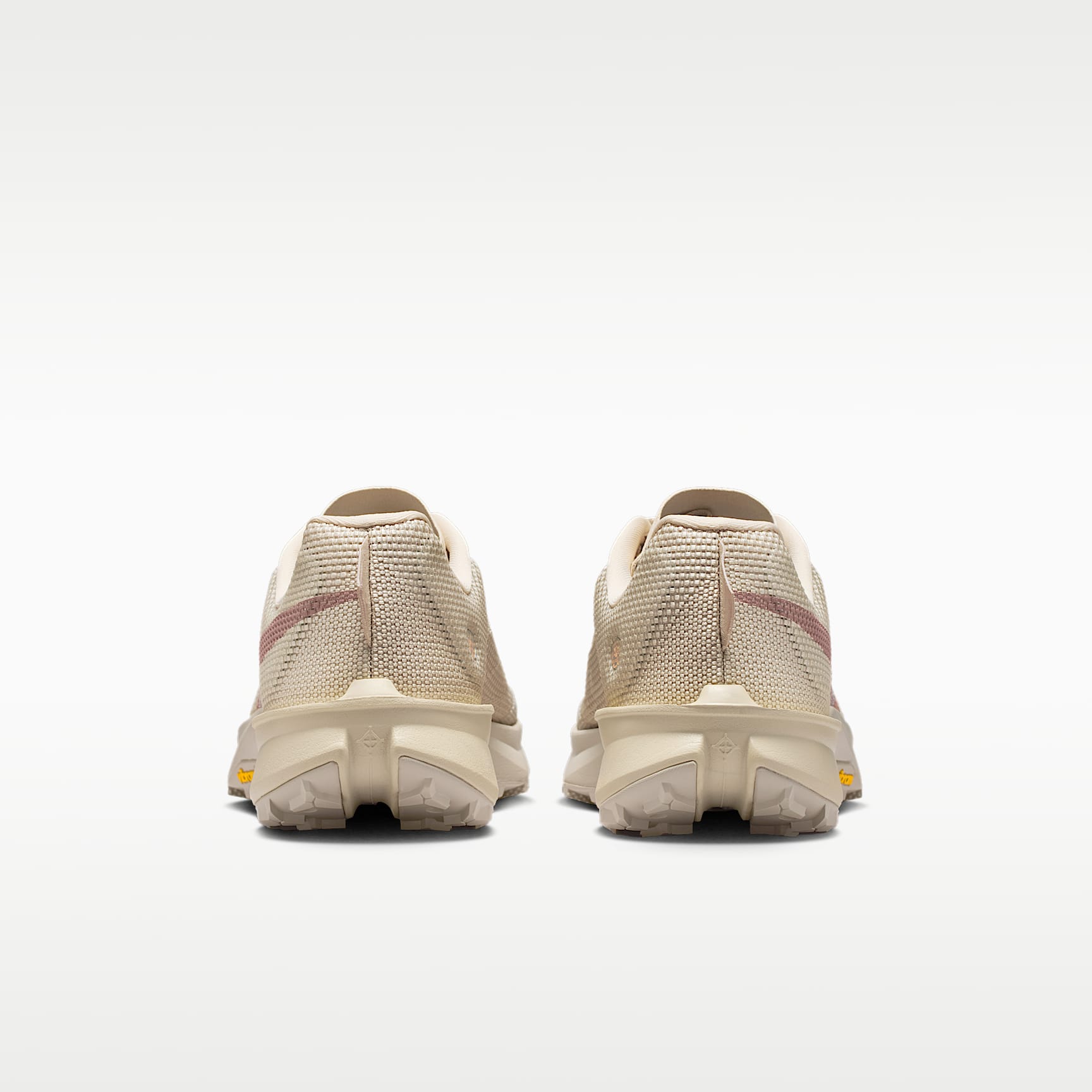 Nike Kiger 10 Traillaufschuh – Light Orewood Brown/Cream II/Safety Orange/Diffused Taupe
