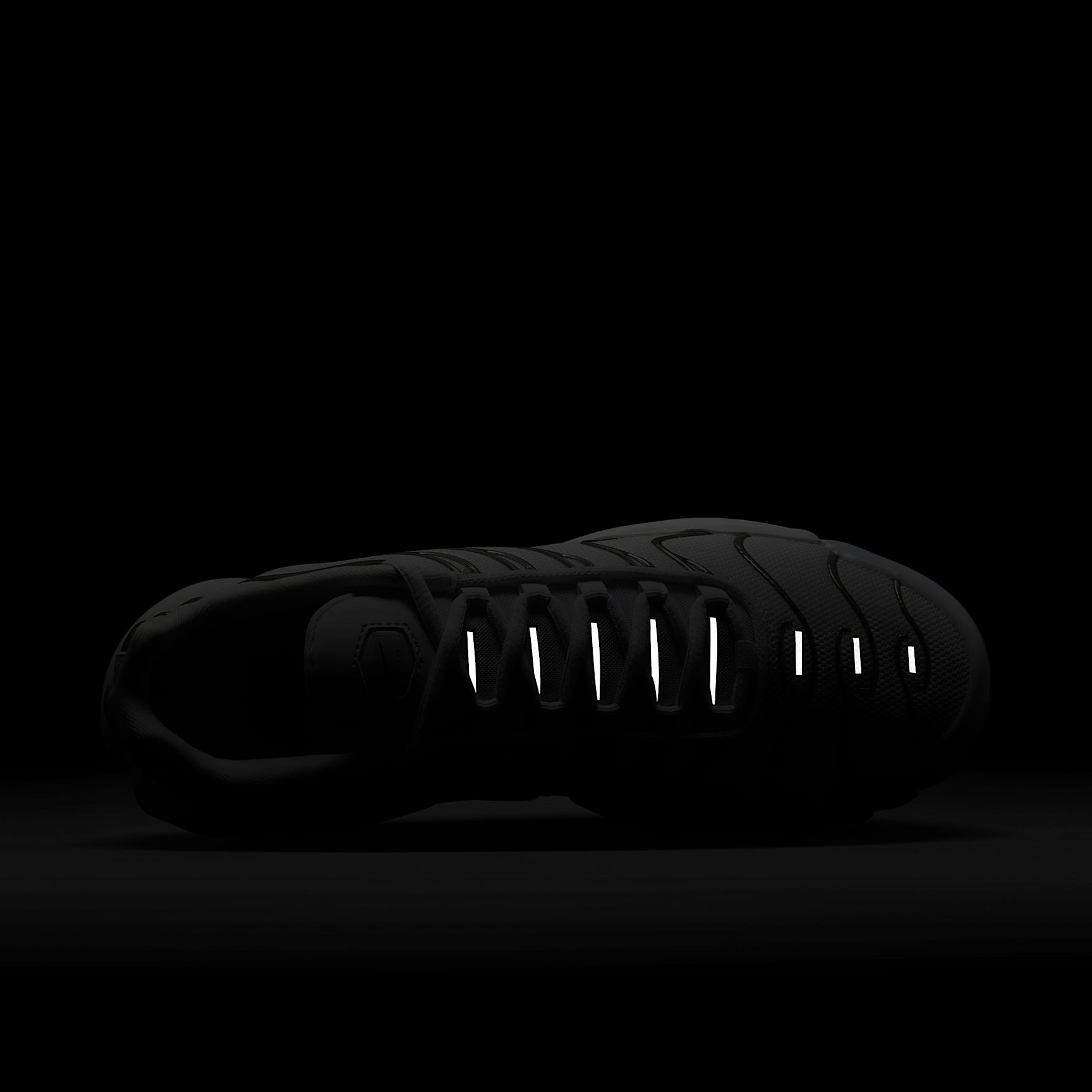 Nike Air Max Plus SE Schuh (Damen) – Weiß/Pure Platinum/Schwarz