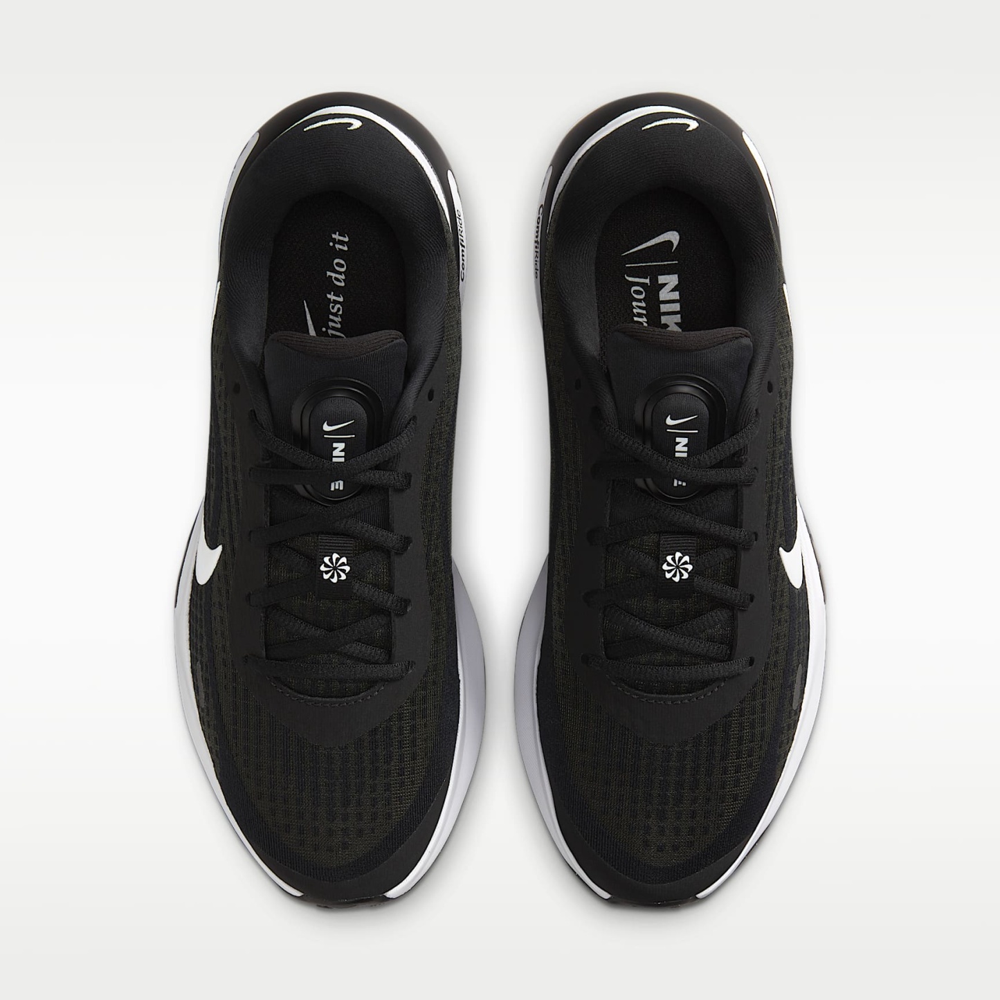 Nike Journey Run Straßenlaufschuh für Damen – Schwarz/Weiß