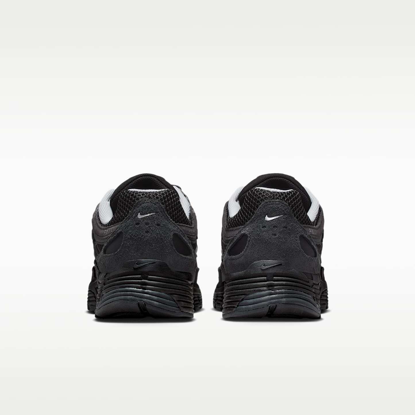 Nike P-6000 Wildlederschuhe (Herren) – Anthracite/Chrome/Metallic Silver/Schwarz