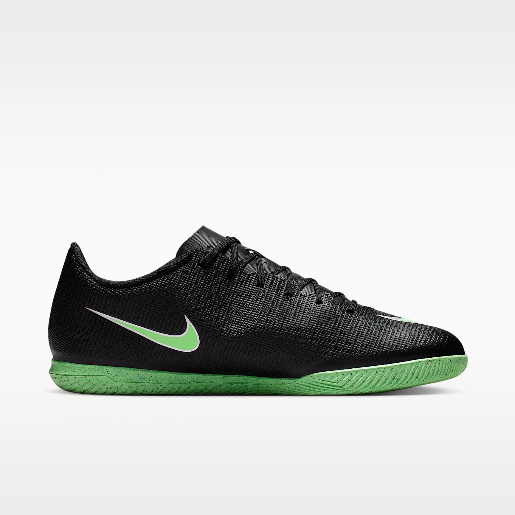 Nike Mercurial Vapor 17 Club Low-Top-Fußballschuh für Hallen- und Hartplätze – Schwarz/Schwarz/Illusion Green