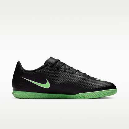 Nike Mercurial Vapor 17 Club Low-Top-Fußballschuh für Hallen- und Hartplätze – Schwarz/Schwarz/Illusion Green