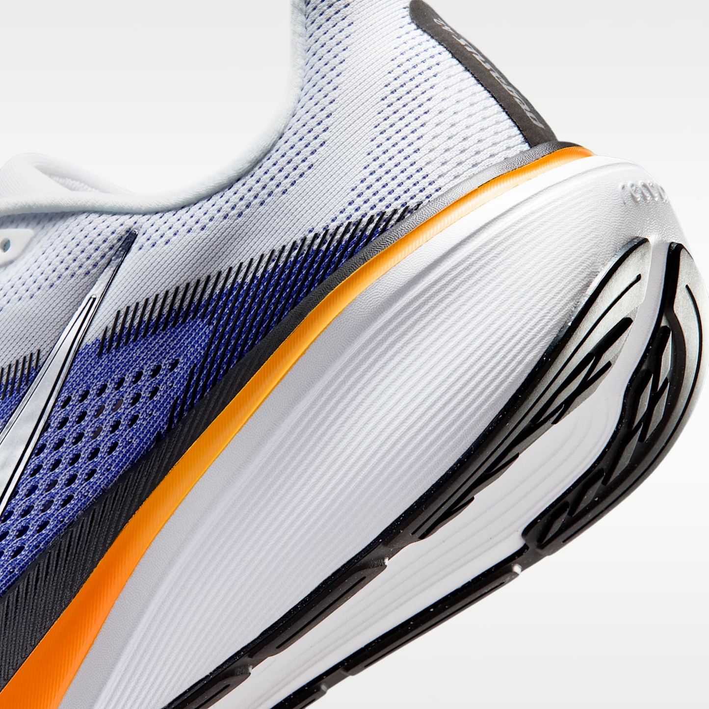 Nike Pegasus 42 Straßenlaufschuh (Herren) – Weiß/Lapis/Total Orange/Metallic Silver