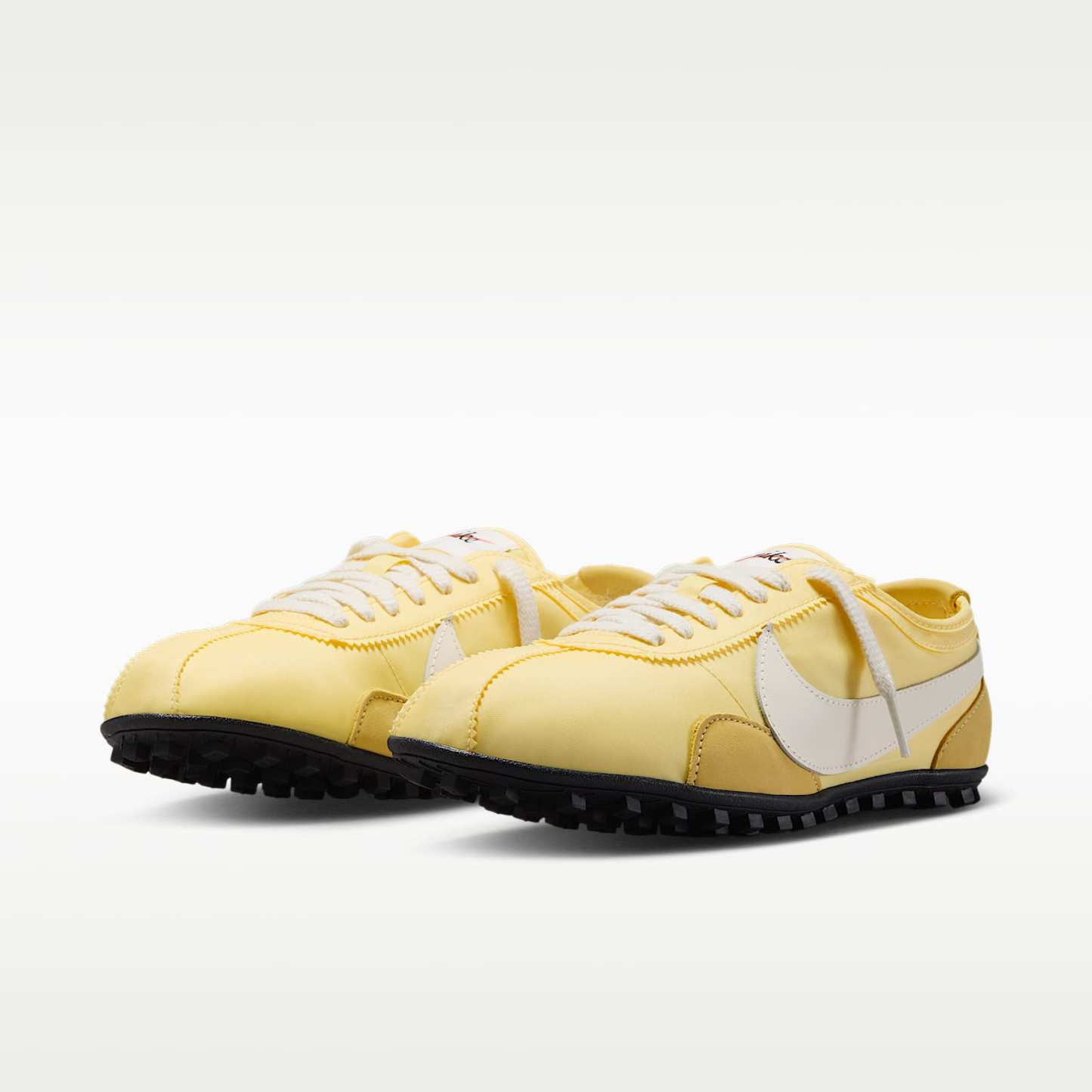 Nike Moon Shoe Original Schuh (Damen) – Soft Yellow/Schwarz/Soft Pearl