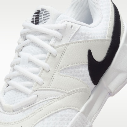 NikeCourt Lite 4 Tennisschuh für Hartplätze (Damen) – Weiß/Summit White/Schwarz