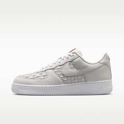 Nike Air Force 1 Low Retro Premium Schuh (Herren) – Summit White/Team Red/Metallic Silver/Summit White
