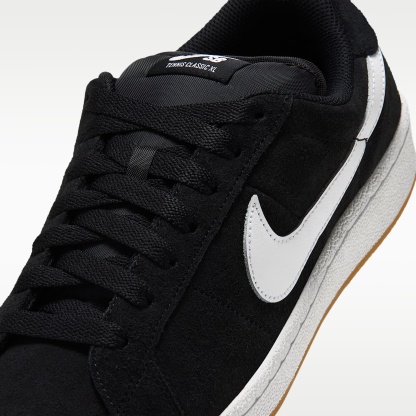 Nike SB Zoom Tennis Classic XL Skateboardschuh – Schwarz/Gum Light Brown/Weiß