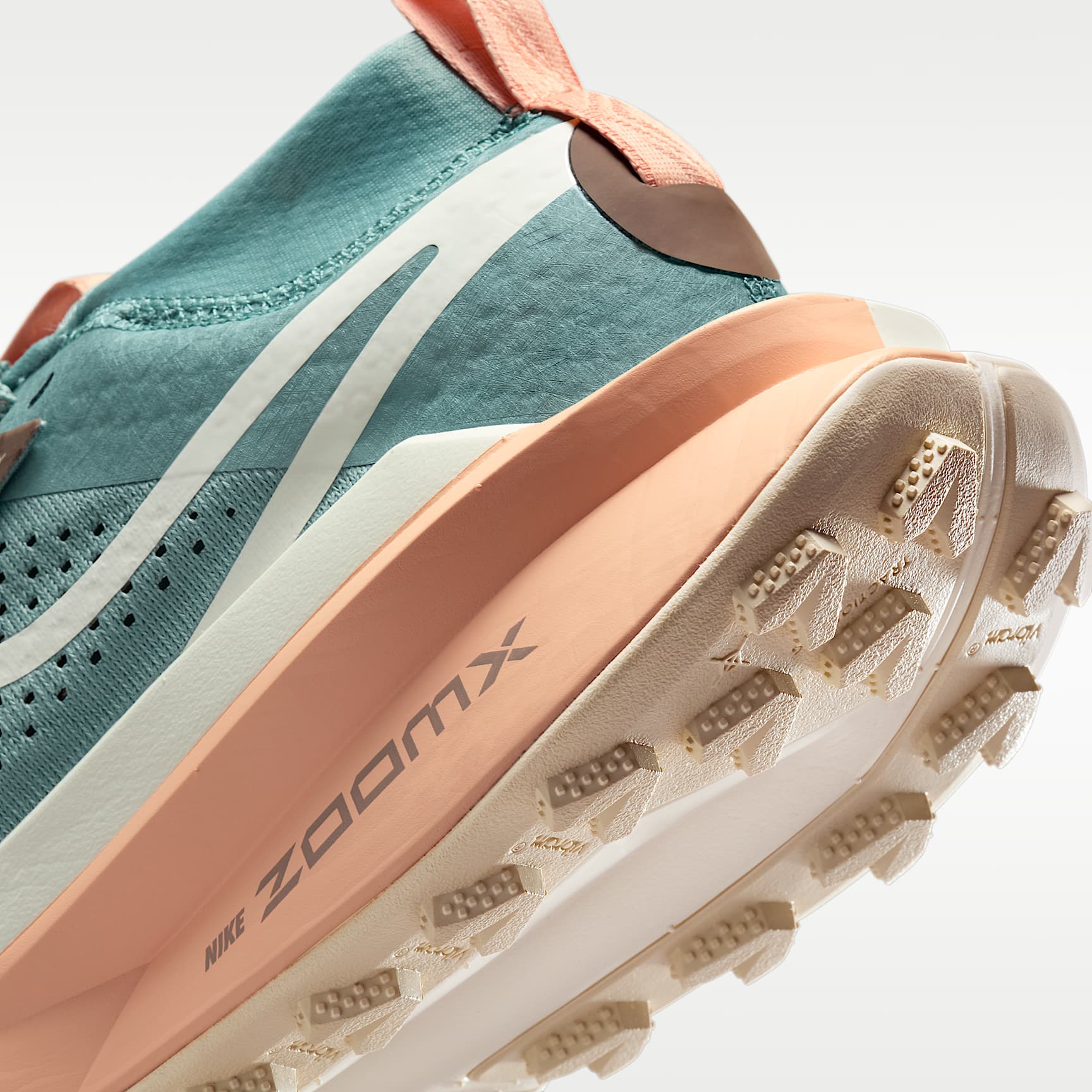 Nike Zegama 2 Traillaufschuh (Damen) – Cannon/Orange Chalk/Mink Brown/Soft Pearl