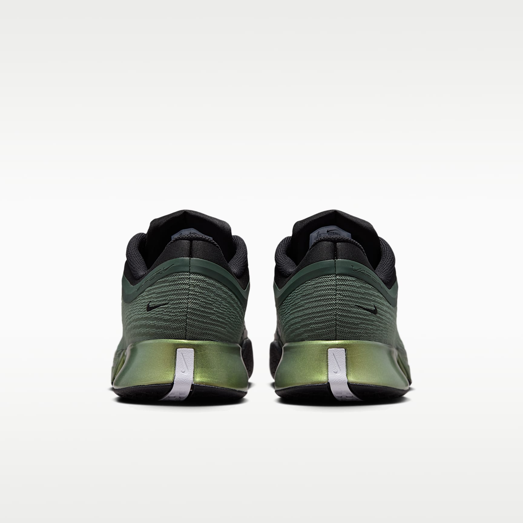 Nike Vapor Pro 3 PRM Tennisschuhe für den Hartplatz (Herren) – Camo Green/Pure Platinum/Schwarz/Metallic Gold