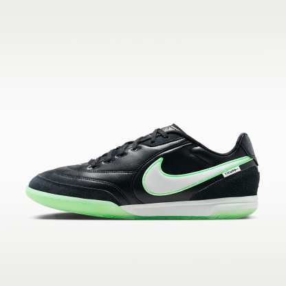 Nike Tiempo Streetgato Low-Top-Fußballschuh für Hallen- und Hartplätze – Schwarz/Schwarz/Illusion Green