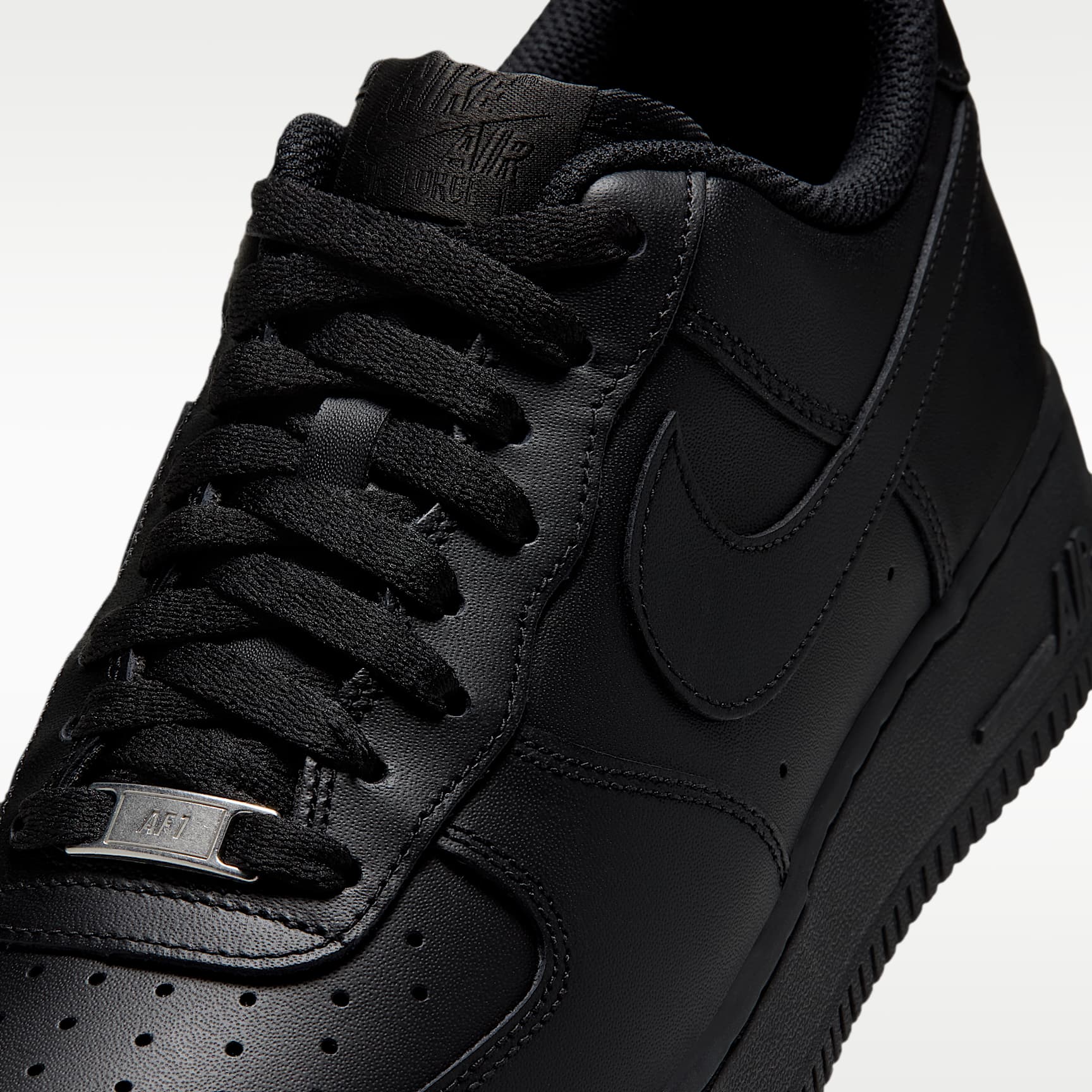 Nike Air Force 1 '07 Herrenschuh – Schwarz/Schwarz