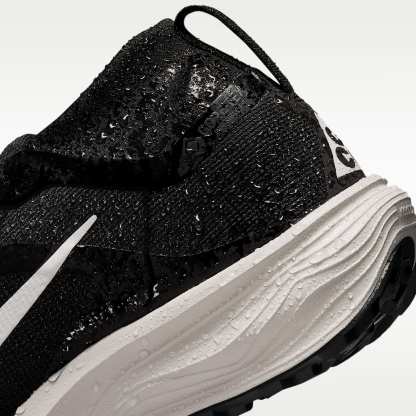 ACG Pegasus Trail GORE-TEX wasserfester Traillaufschuh (Damen) – Schwarz/Light Orewood Brown/Anthracite/Summit White