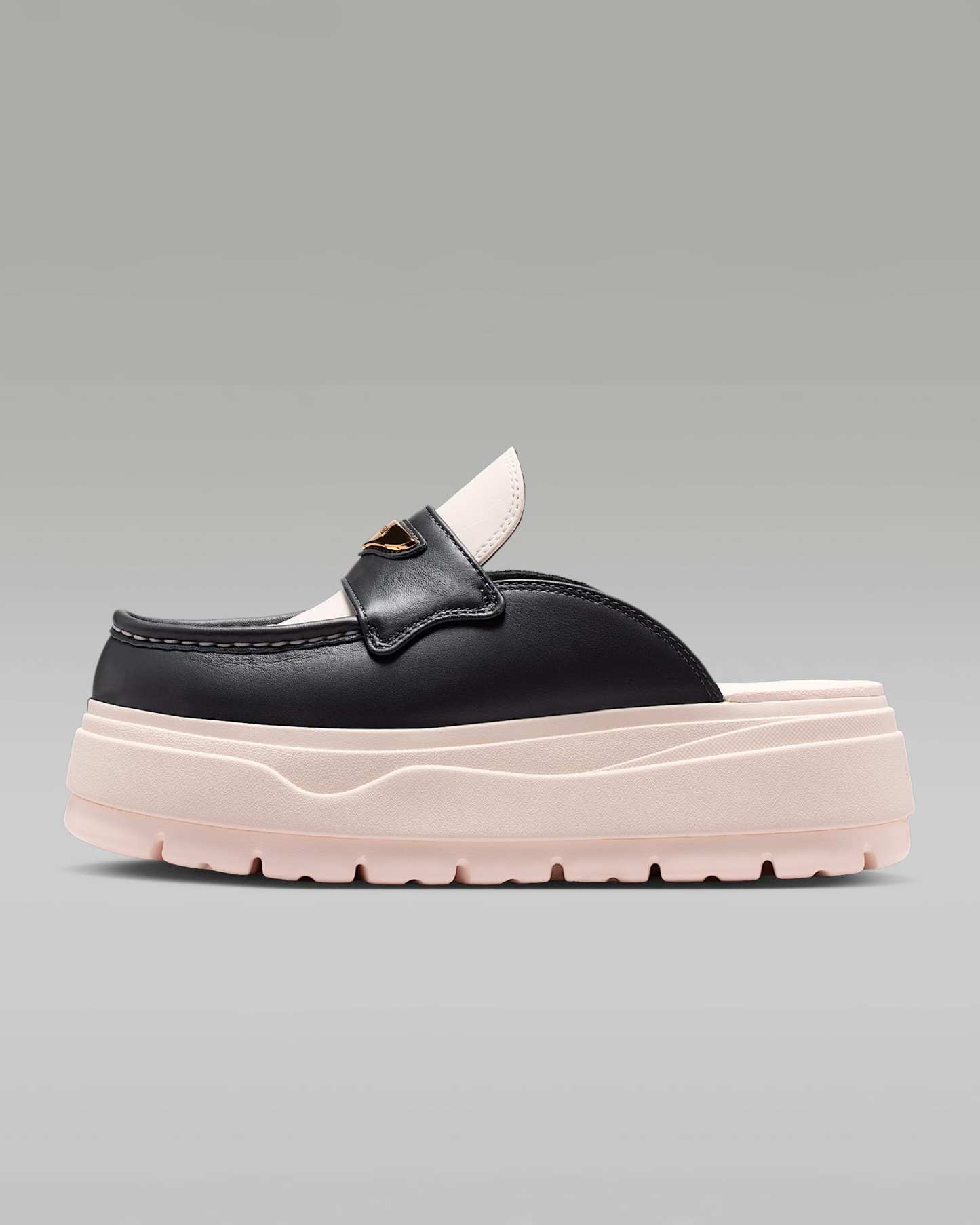 Air Jordan Mule SE Mules (Damen) – Off Noir/Chalk/Metallic Gold