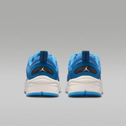 Jordan Trunner O/S Damenschuhe – Blue Beyond/True Blue/Soft Pearl