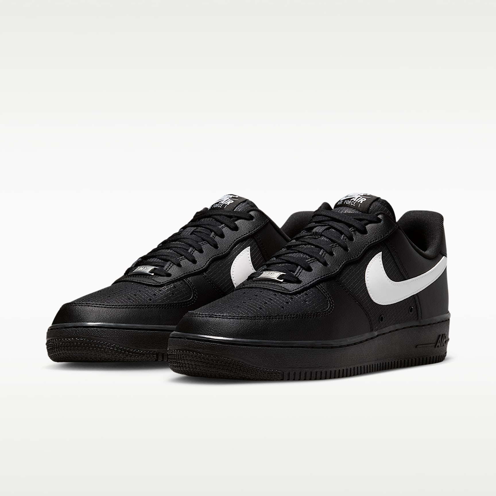 Nike Air Force 1 '07 LV8 Schuh (Herren) – Schwarz/Schwarz/Weiß